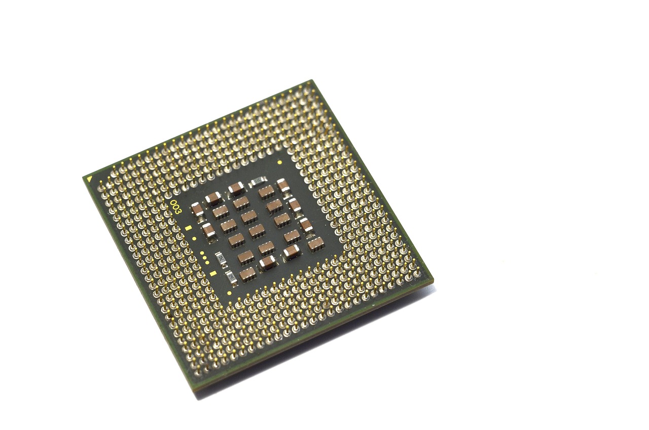 在宅勤務に最適なPCのスペックはどのくらい？