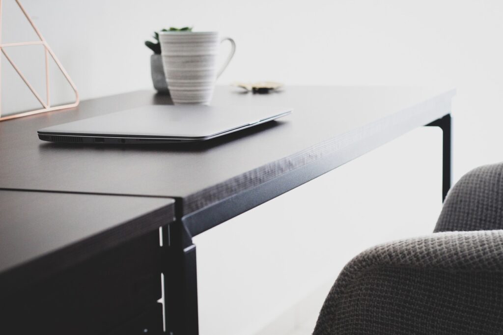 在宅勤務をやめとけと言われる理由とは？