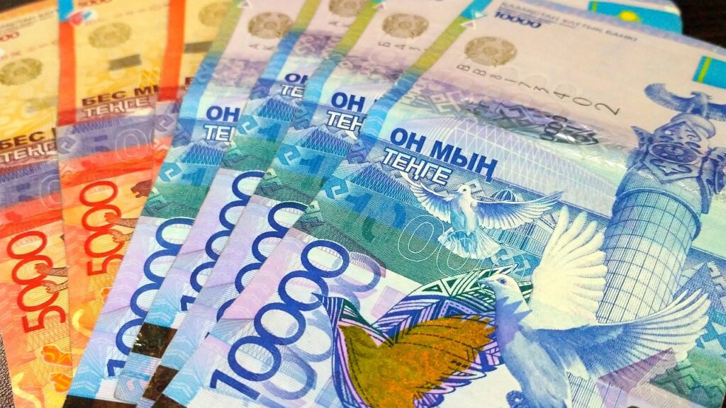 フルリモートの経理転職で年収相場に不安があるあなたへ、知っておくべきことは？