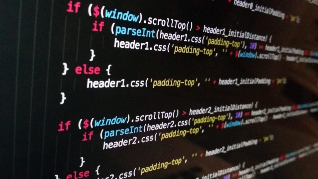 在宅ワークでWeb制作の転職を考える際の年収相場と不安解消法は？
