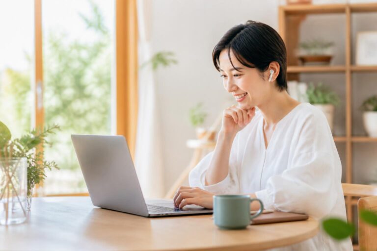 オンライン面接の準備で押さえるポイントは？